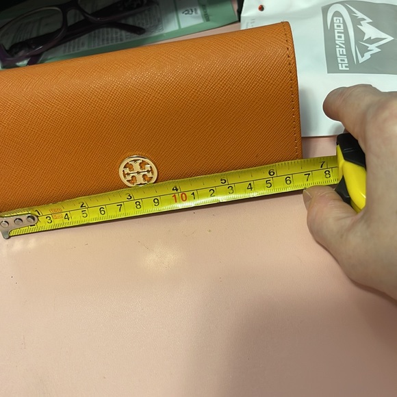 (NWOT) Tory Burch Glasses Case/Optic Wallet - Picture 5 of 9